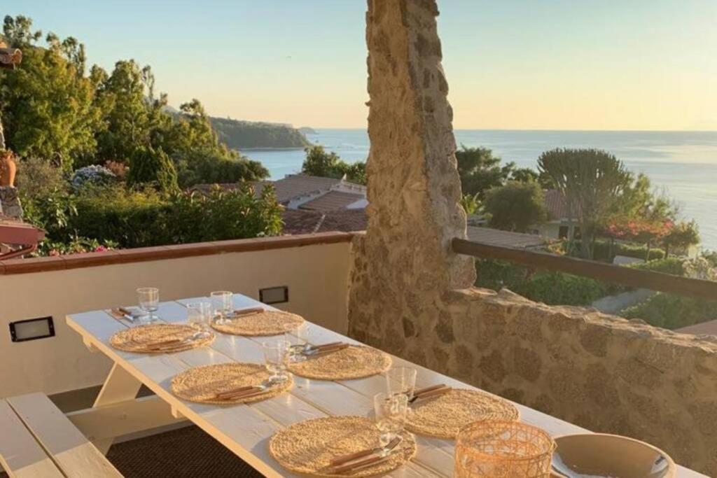 Boutique Apartment With Beach Within Walking Distance, Near Tropea Parghelia Exterior photo