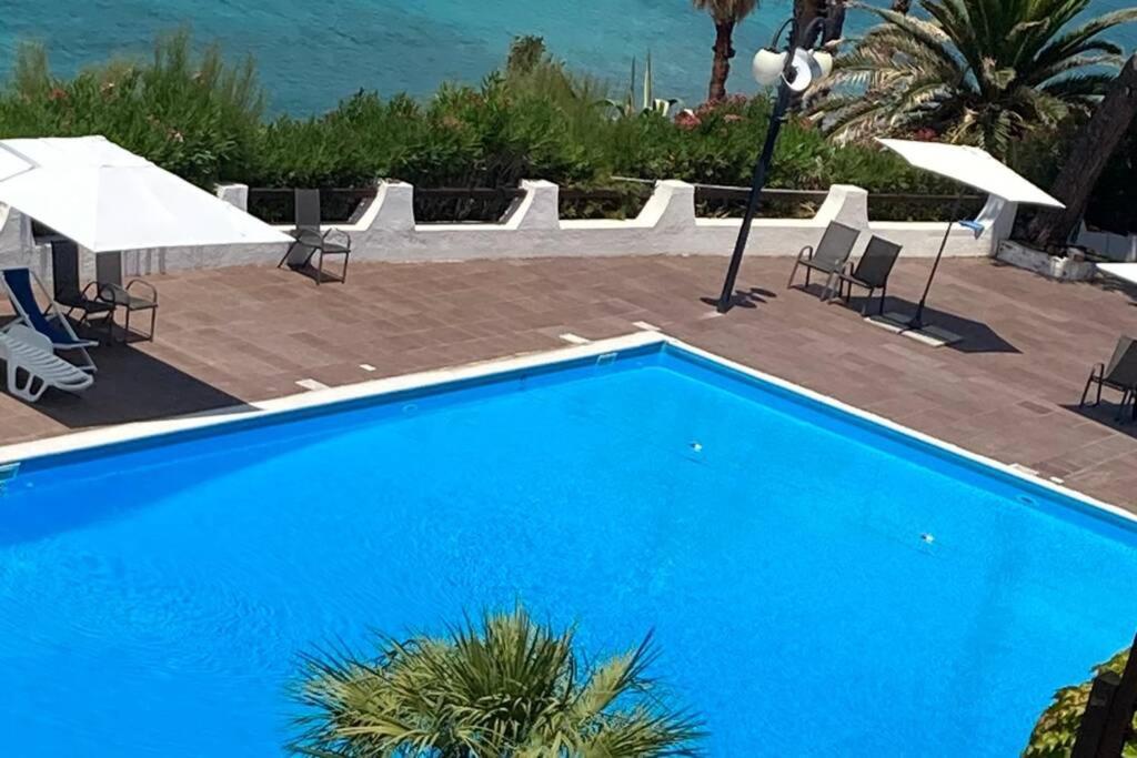 Boutique Apartment With Beach Within Walking Distance, Near Tropea Parghelia Exterior photo